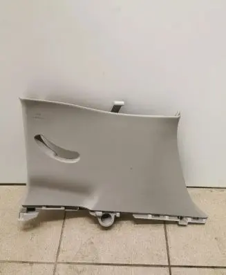 Nissan Leaf I (ZE0) (C) pillar trim 769343NA0A