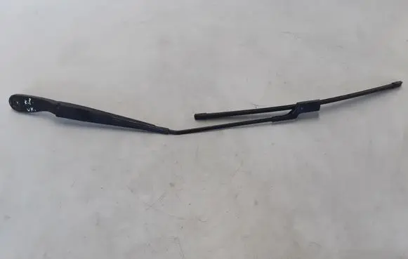 Volvo C70 Front wiper blade arm 31276001