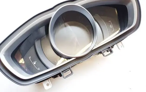 Volvo V40 Speedometer (instrument cluster) 31433515