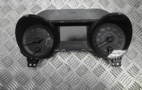 Ford Mustang VI Speedometer (instrument cluster) GR3T10849AE