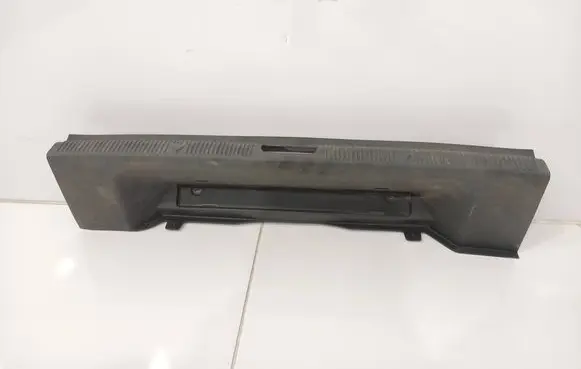 Skoda Yeti (5L) Trunk/boot sill cover protection 5L6863459A