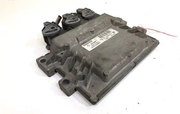 Renault Twingo II Engine control unit/module ECU 8200774747