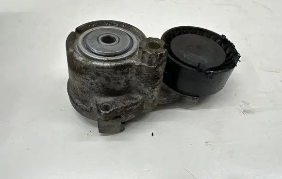 Opel Astra K Generator/alternator belt tensioner 