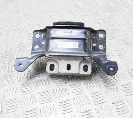 Skoda Karoq Engine mount bracket 5Q0199555BG