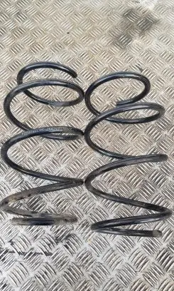 BMW 5 E39 Front coil spring 36-266722