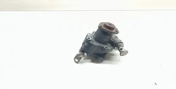 BMW X1 E84 Power steering pump 6780459