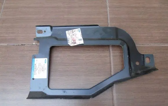 Ford Transit - Tourneo Connect Fender mounting bracket DT1Z61279A92C