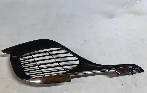 Peugeot 308 Front bumper lower grill AA35899375