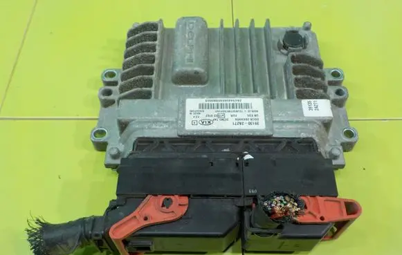 KIA Rio Engine control unit/module 391302A271