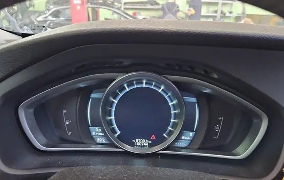 Volvo V40 Speedometer (instrument cluster) 36011271 IMPRK1607323