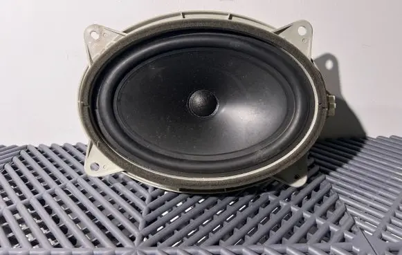 Lexus CT 200H Front door speaker 8616076050 EAS23D142A5