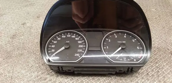 BMW 1 E81 E87 Speedometer (instrument cluster) 6983527