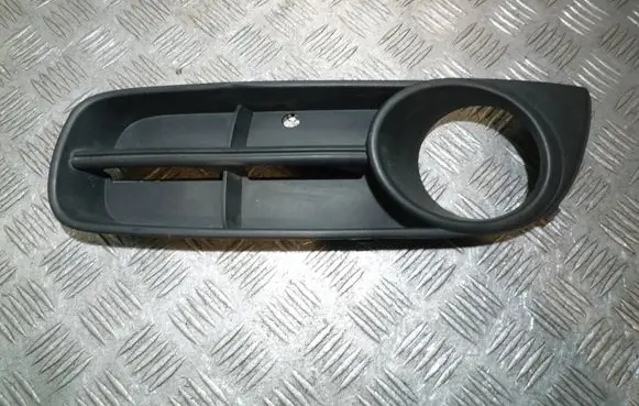 Skoda Fabia Mk2 (5J) Front fog light trim/grill 5J0853665 0010112703610