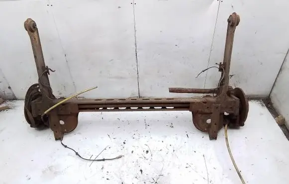 Opel Vivaro Rear axle beam VIV-A-TRAFII-BLK-t