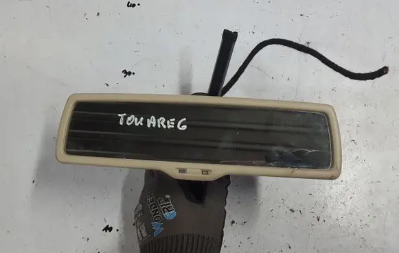 Volkswagen Touareg II Rear view mirror (interior)