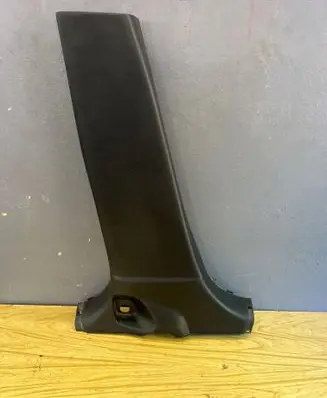 (B) pillar trim (bottom)