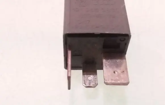 Volkswagen Golf III Other relay 191906383C V23134B55X216 167