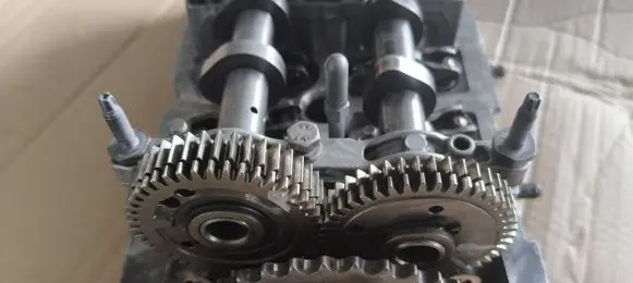 Volkswagen Touareg III Engine head 059354FQ 059109023BM 059109024BD