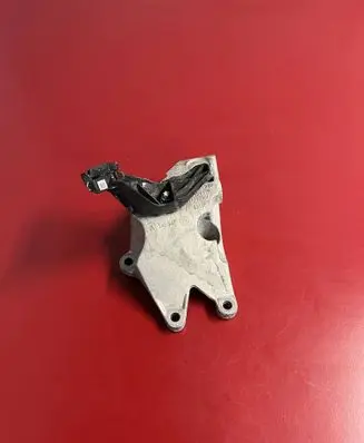 BMW X3 G01 Engine mounting bracket 6864593 22116864593 6861563