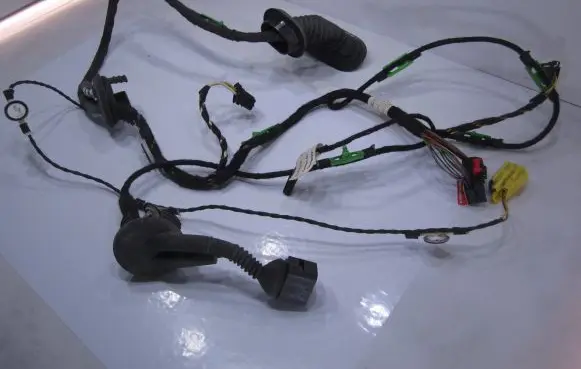 Audi A6 S6 C6 4F Front door wiring loom 4F1971029AD 1507200