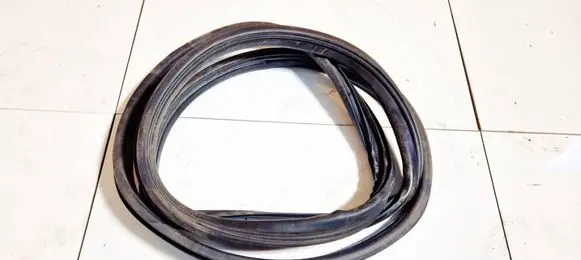 Opel Zafira A Rubber seal front coupe door 