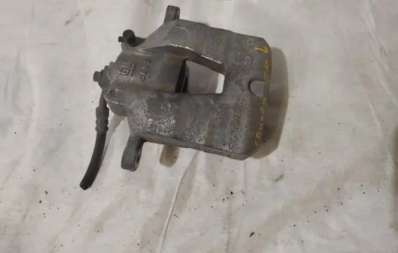 Chevrolet Cruze II Front brake caliper 84028159 137468836