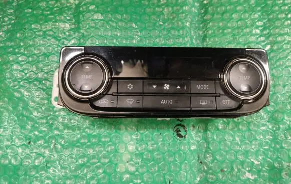 Mitsubishi Outlander Climate control unit CAB502A047A 7820B100XA