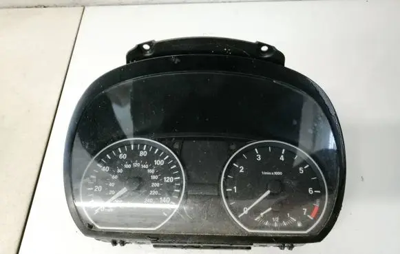 BMW 1 E81 E87 Speedometer (instrument cluster) 102496276 1024962-76