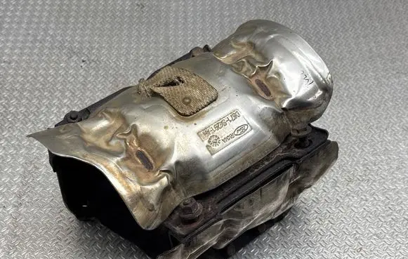 Subaru Legacy Exhaust heat shield DS715K291AH DS715K291HC