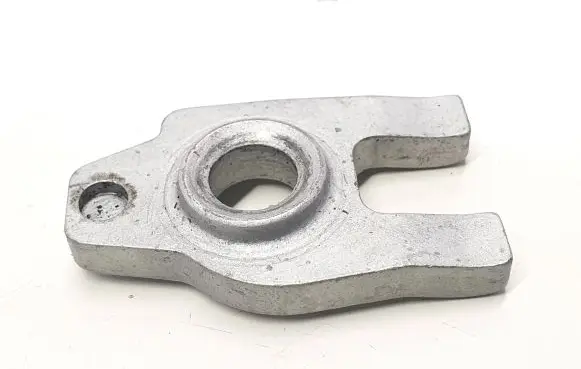 Nissan Qashqai+2 Fuel Injector clamp holder