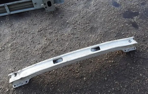 Citroen C4 I Picasso Rear bumper cross member 9652943580