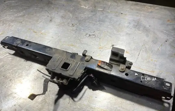 Opel Zafira C Top upper radiator support slam panel
