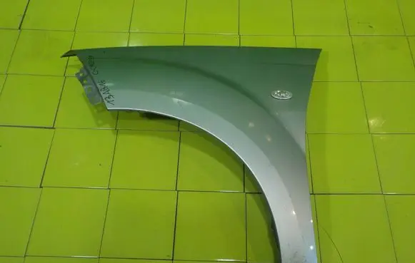Citroen C-Crosser Fender PRZOD