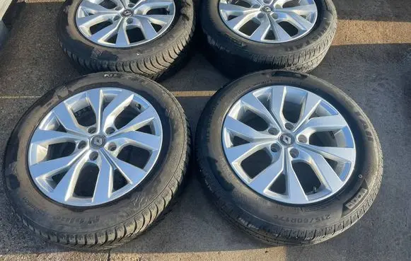 Renault Kadjar R17 alloy rim 403006404R