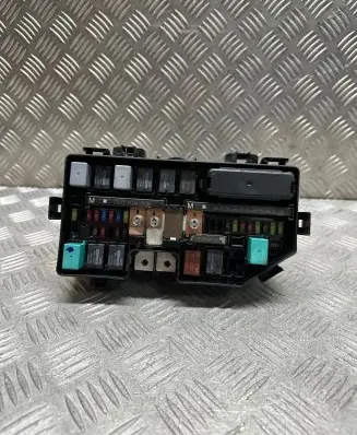 Honda CR-V Fuse module