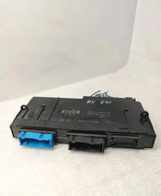 BMW 3 E90 E91 Comfort/convenience module 9229875 10681810 9229874