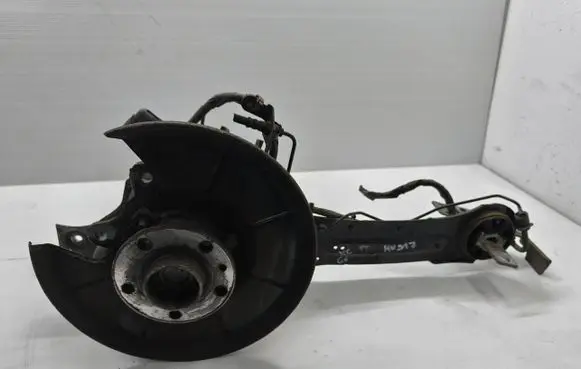 Volvo XC60 Front wheel hub spindle knuckle 