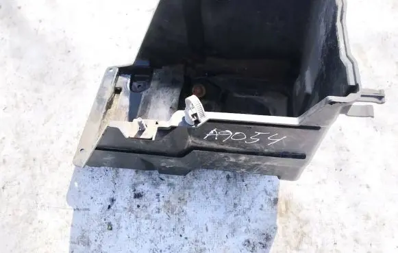 Mazda 5 Battery box tray cc3056040