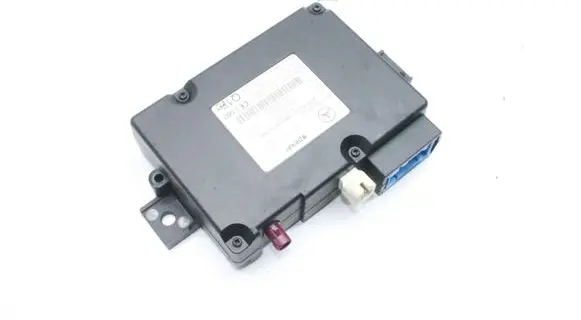 Mercedes-Benz C W204 Bluetooth control unit module A2429004801