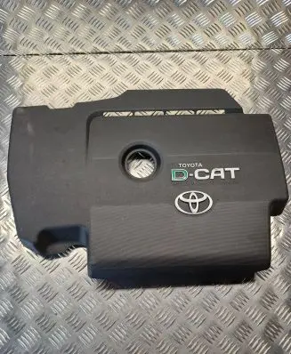 Toyota Corolla Verso AR10 Engine cover (trim) PA6M20GF10
