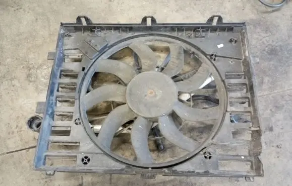 Porsche Cayenne (92A) Electric radiator cooling fan 7726041502