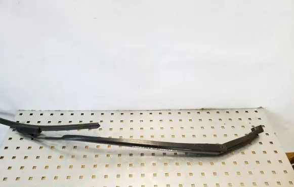 Honda FR-V Front wiper blade arm