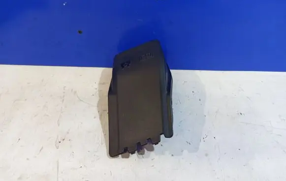 Volvo V60 Fuse box cover 31337340
