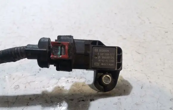 Opel Mokka Air pressure sensor 0281006077