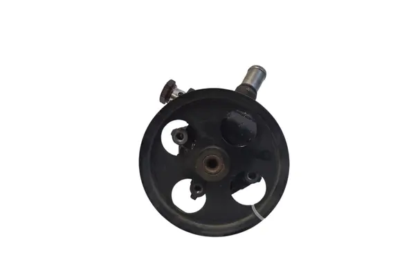 Opel Insignia A Power steering pump