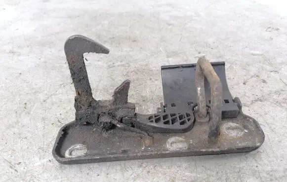 Volkswagen PASSAT B7 Engine bonnet/hood lock/latch loop/hook 3AA823480