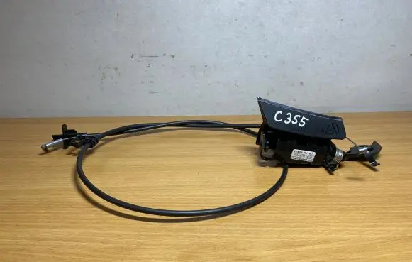 Mercedes-Benz E W212 Rear seat headrest A2129209400 C355