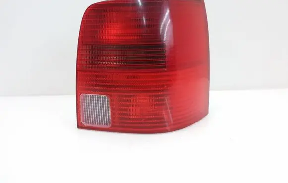 Volkswagen PASSAT B5 Rear/tail lights 3B9945112F