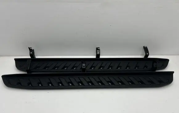 Ford Escort sill trim set (inner) R1WB16450L R1WB16451L
