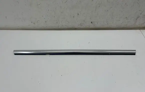 Mercedes-Benz EQE v295 Rear door glass trim molding A2957303132